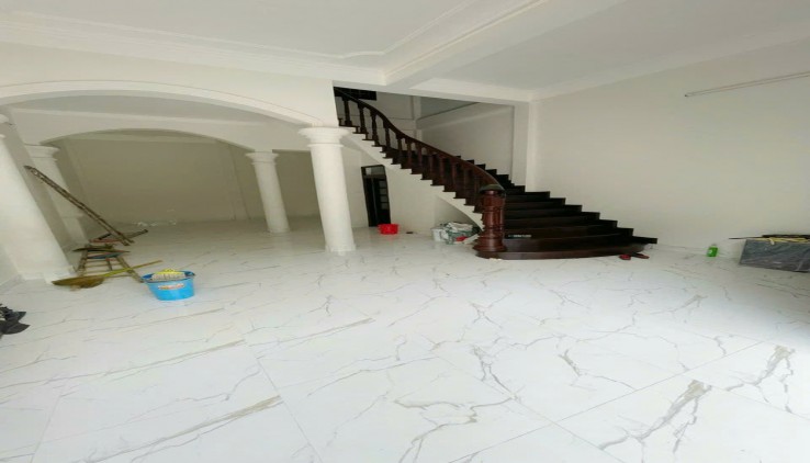 CHO THUÊ NHÀ NGUYÊN CĂN KHUẤT DUY TIẾN, QUẬN CẦU GIẤY, 55m2x 4 tầng, 22 Triệu